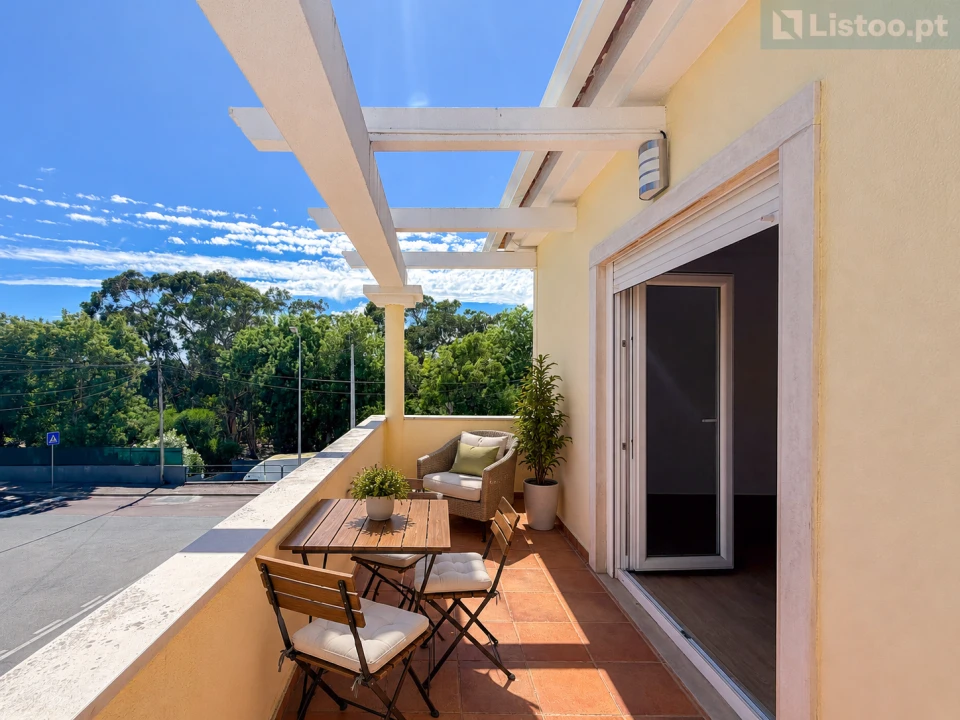 Apartamento T3 para Venda em Alcabideche Foto 1