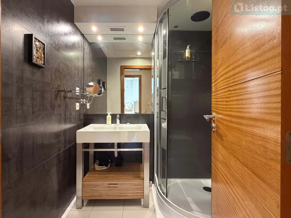 Apartamento T2 para Venda em Sacavém e Prior Velho Foto 7