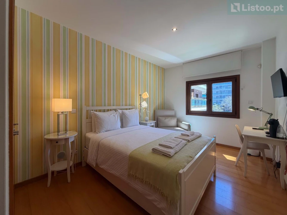 Apartamento T2 para Venda em Sacavém e Prior Velho Foto 9