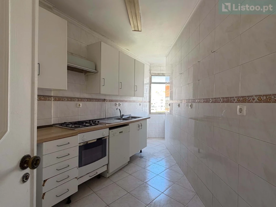Apartamento T3 para Venda em Mina de Água Foto 3