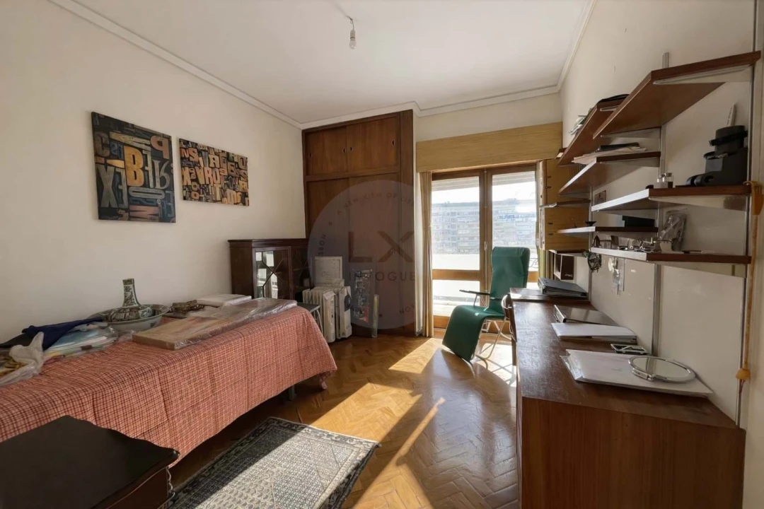 Apartamento T5 para Venda em Lumiar Foto 16