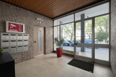 Apartamento T5 para Venda em Lumiar