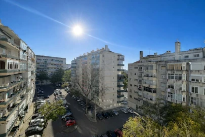 Apartamento T5 para Venda em Lumiar