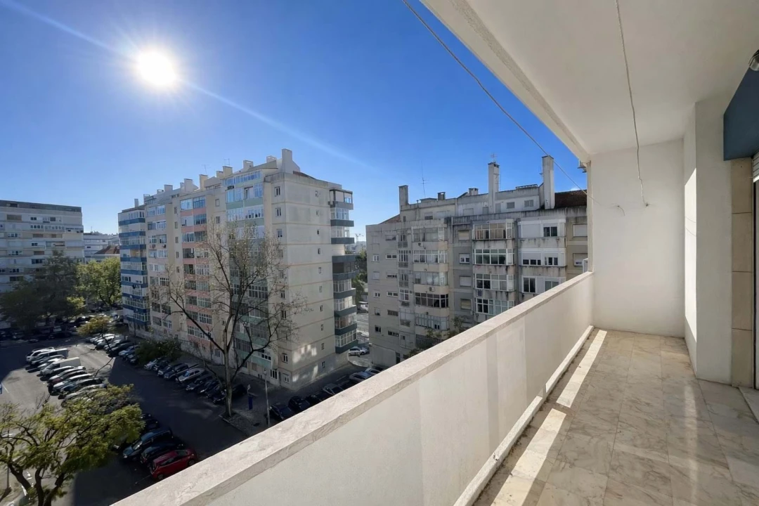 Apartamento T5 para Venda em Lumiar Foto 22