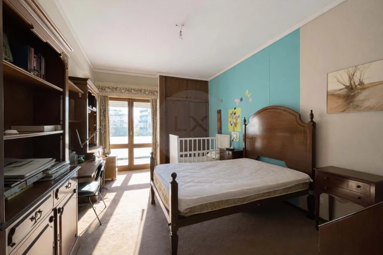 Apartamento T5 para Venda em Lumiar Foto 18