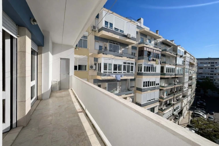 Apartamento T5 para Venda em Lumiar Foto 20