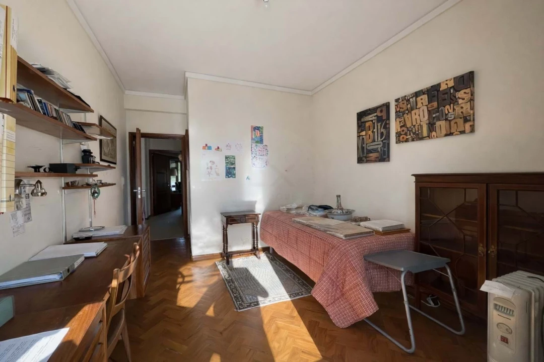Apartamento T5 para Venda em Lumiar Foto 17
