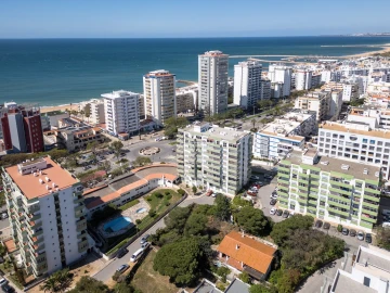Terreno para Venda em Quarteira