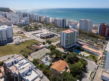 Terreno para Venda em Quarteira
