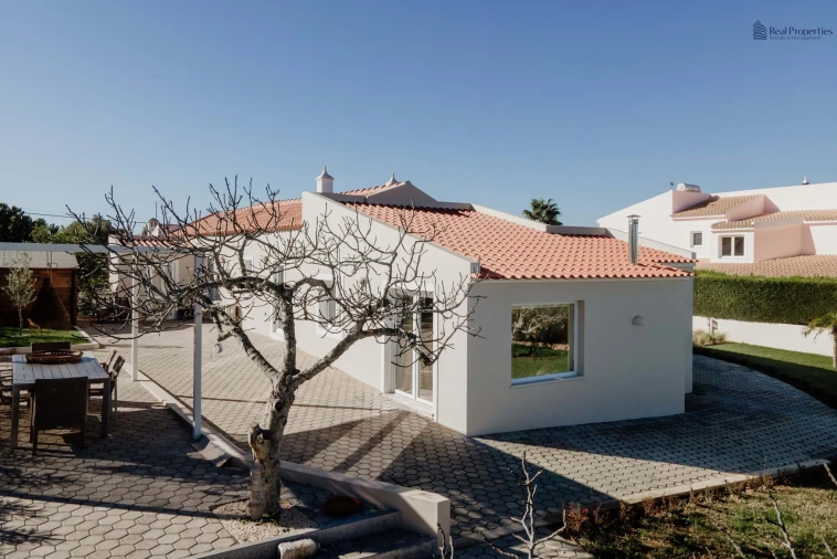 Moradia T3 para Venda em Alvor Foto 49