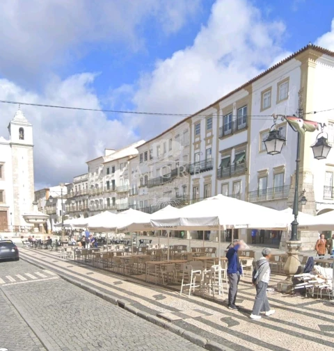 Terreno para Venda em Évora (São Mamede, Sé, São Pedro e Santo Antão)