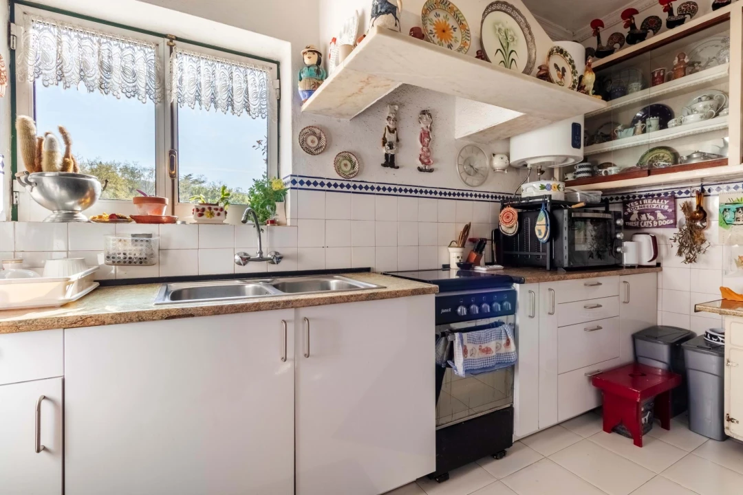 Moradia T8 para Venda em Colares Foto 32