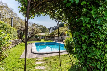 Moradia T8 para Venda em Colares