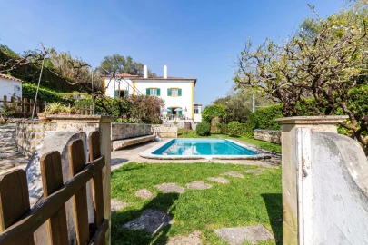 Moradia T8 para Venda em Colares