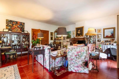 Moradia T8 para Venda em Colares