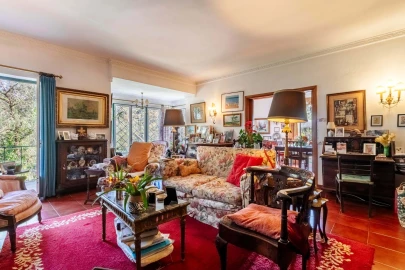 Moradia T8 para Venda em Colares