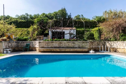 Moradia T8 para Venda em Colares