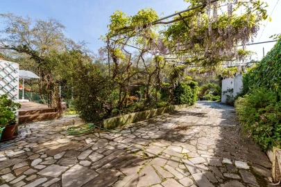 Moradia T8 para Venda em Colares