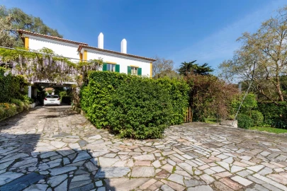 Moradia T8 para Venda em Colares