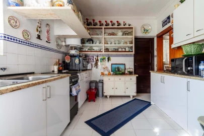 Moradia T8 para Venda em Colares