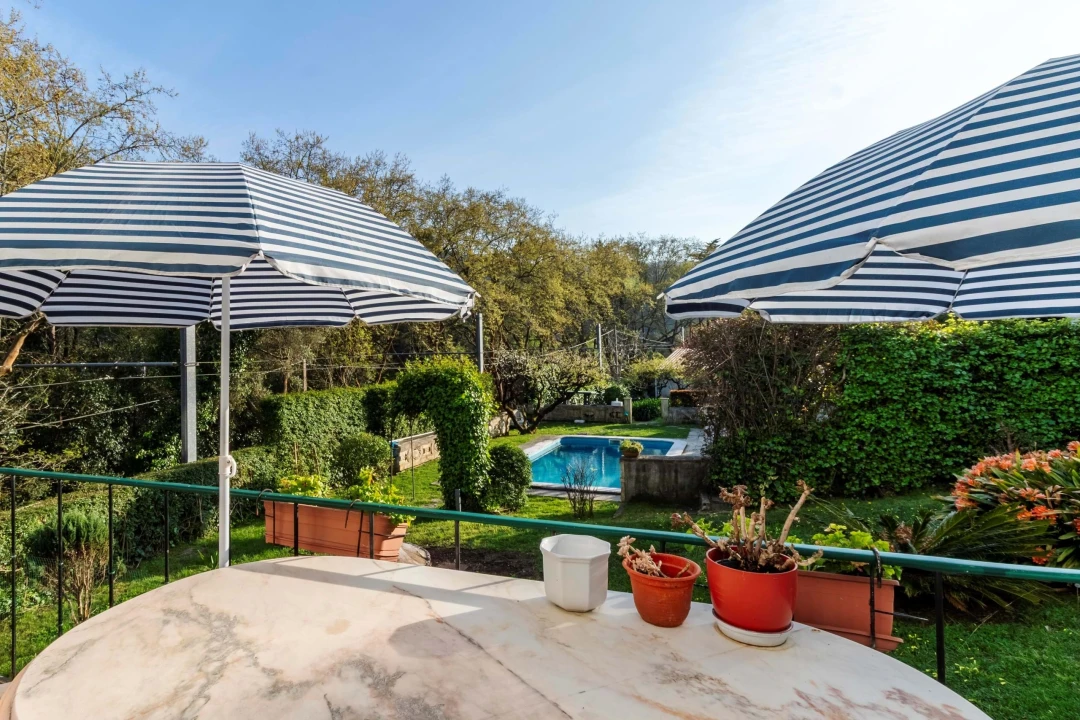 Moradia T8 para Venda em Colares Foto 38