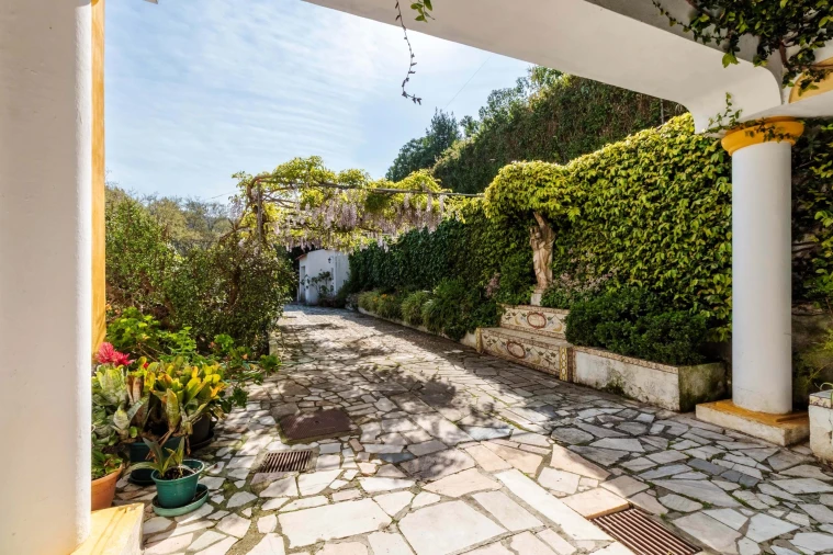 Moradia T8 para Venda em Colares Foto 6