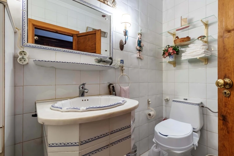 Moradia T8 para Venda em Colares Foto 80