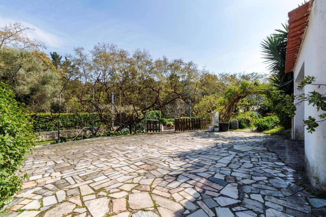 Moradia T8 para Venda em Colares Foto 10