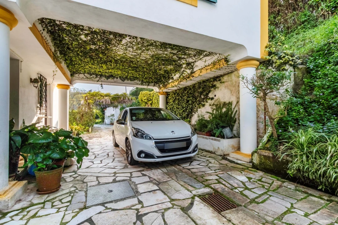 Moradia T8 para Venda em Colares Foto 5