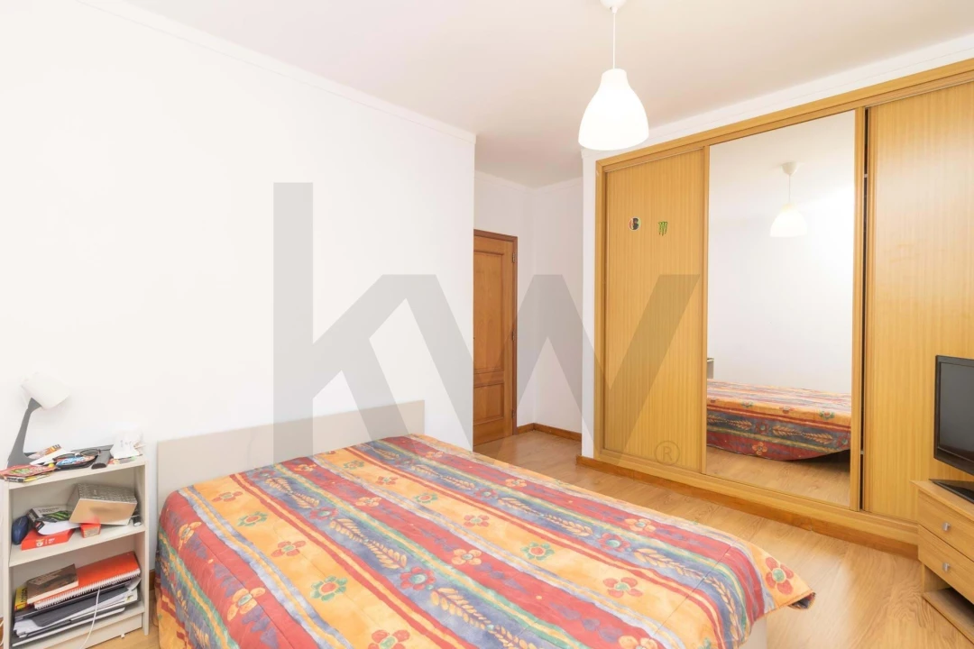 Moradia T5 para Venda em Alvor Foto 43