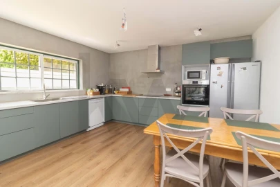 Moradia T5 para Venda em Alvor