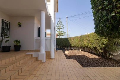 Moradia T5 para Venda em Alvor