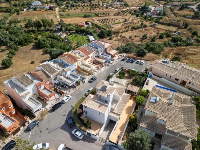 Moradia T5 para Venda em Alvor Foto 60