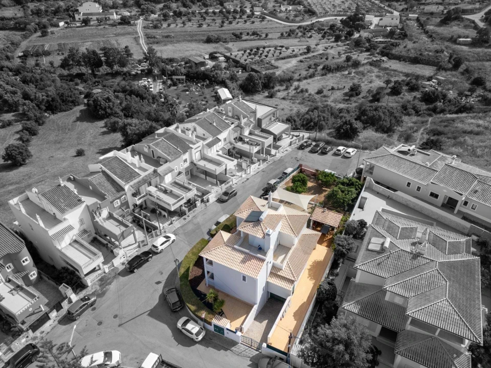 Moradia T5 para Venda em Alvor Foto 54