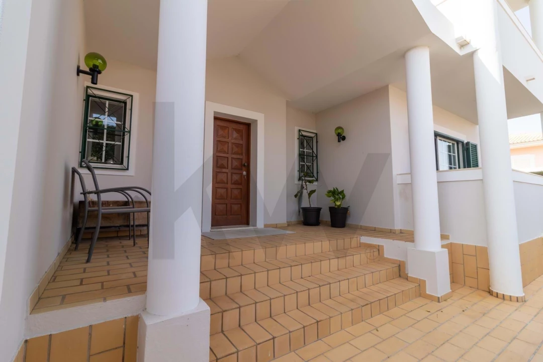 Moradia T5 para Venda em Alvor Foto 4