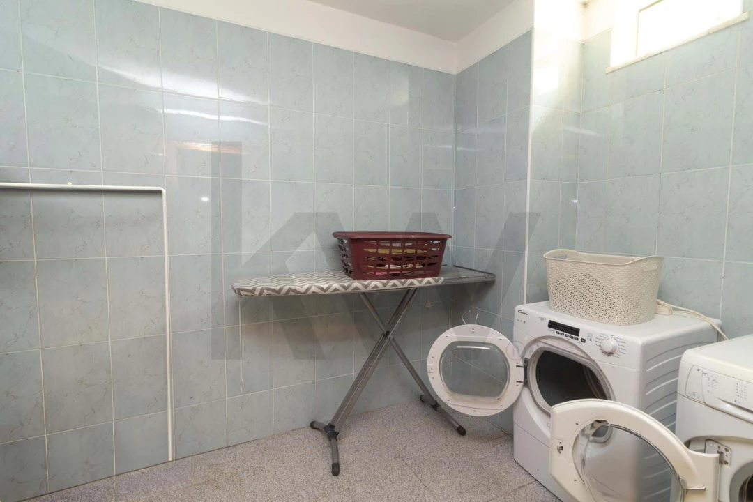 Moradia T5 para Venda em Alvor Foto 48