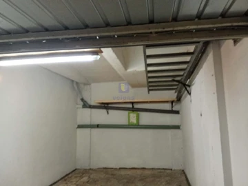 Garagem para Venda em Rio de Mouro