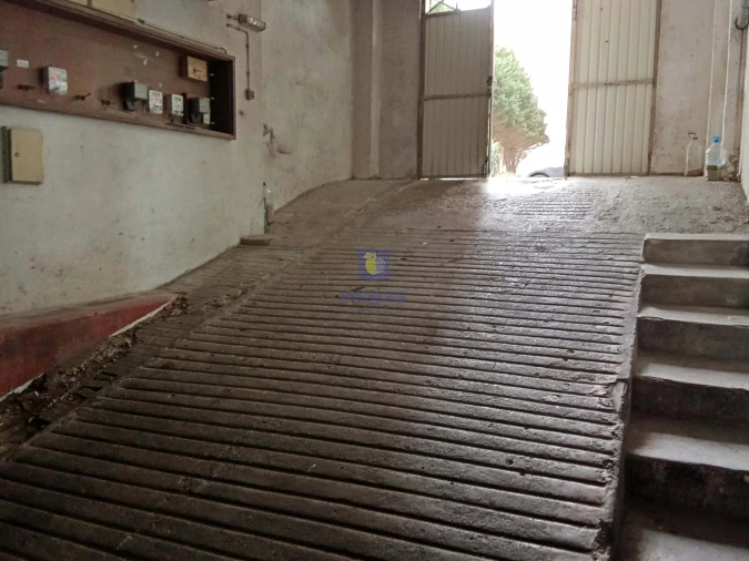 Garagem para Venda em Rio de Mouro Foto 2