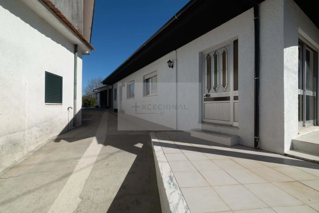 Moradia T2 para Venda em Espinho Foto 8