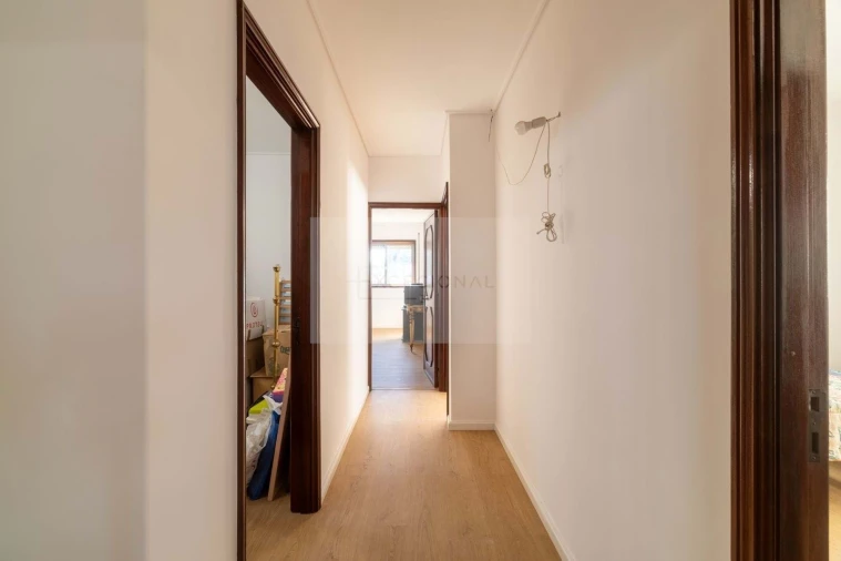 Moradia T2 para Venda em Espinho Foto 18