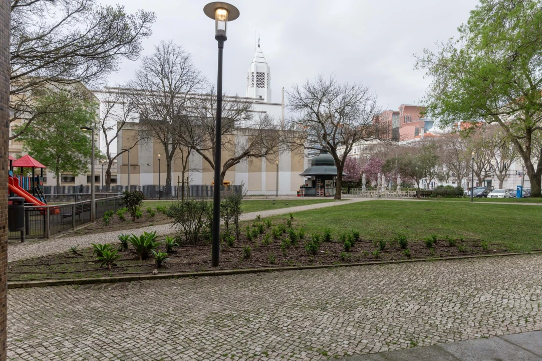 Negócio para Arrendamento em Avenidas Novas Foto 18