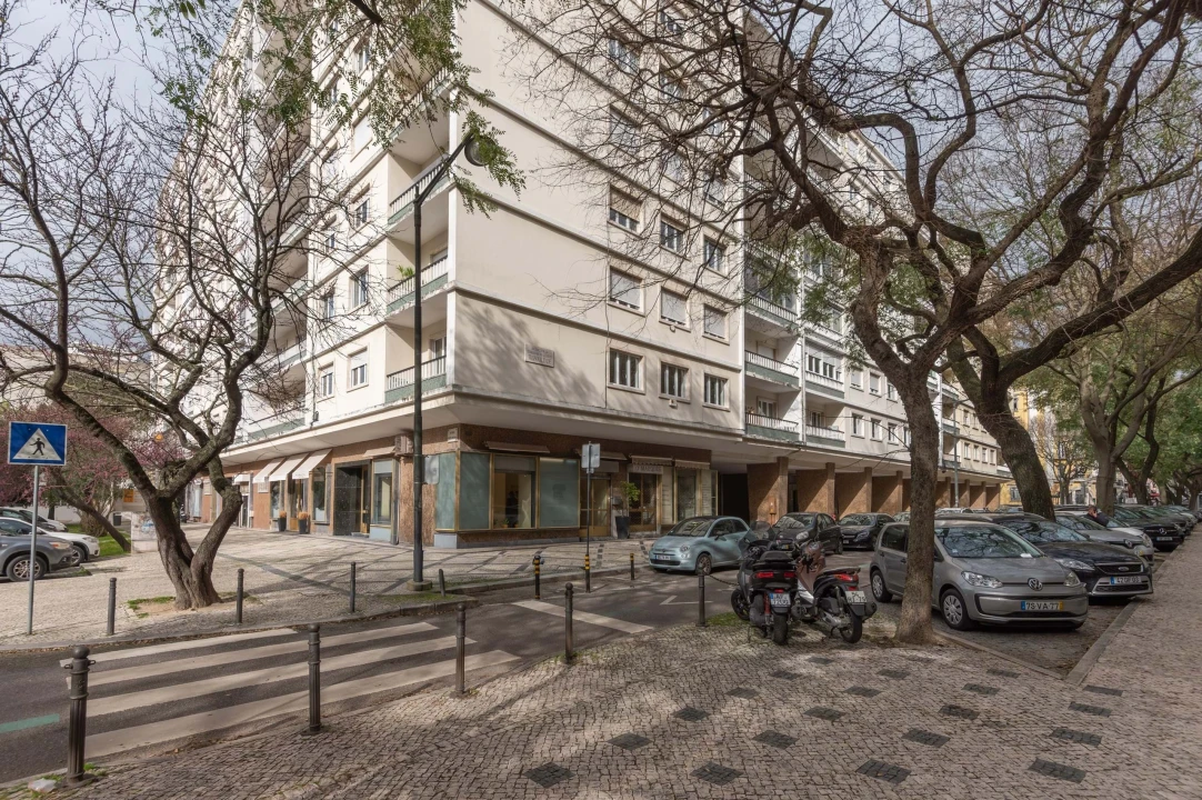 Negócio para Arrendamento em Avenidas Novas Foto 1