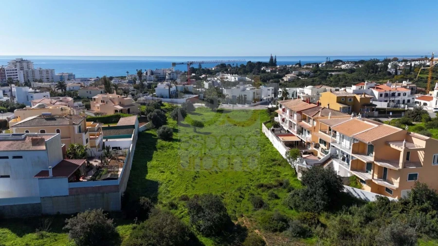 Terreno para Venda em Armação de Pera Foto 18