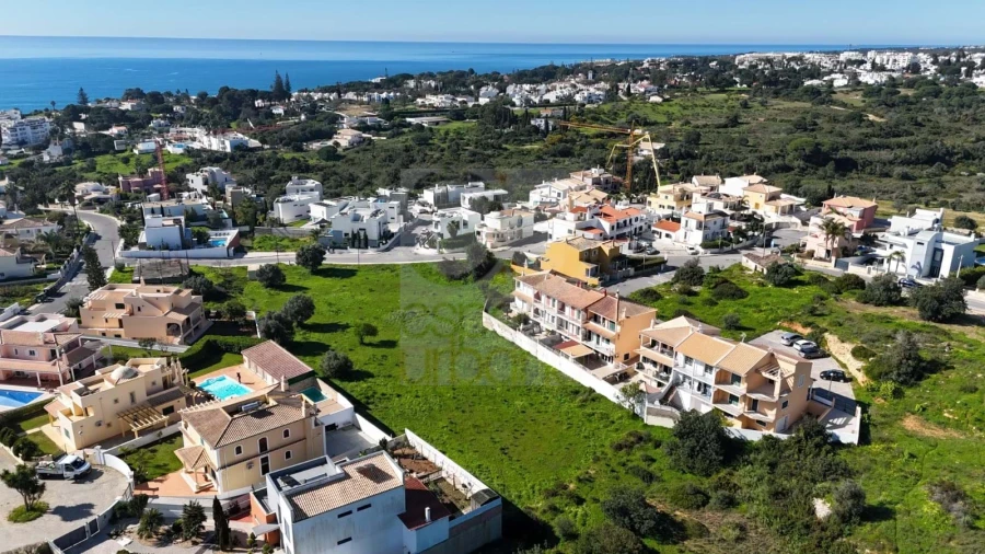 Terreno para Venda em Armação de Pera Foto 10
