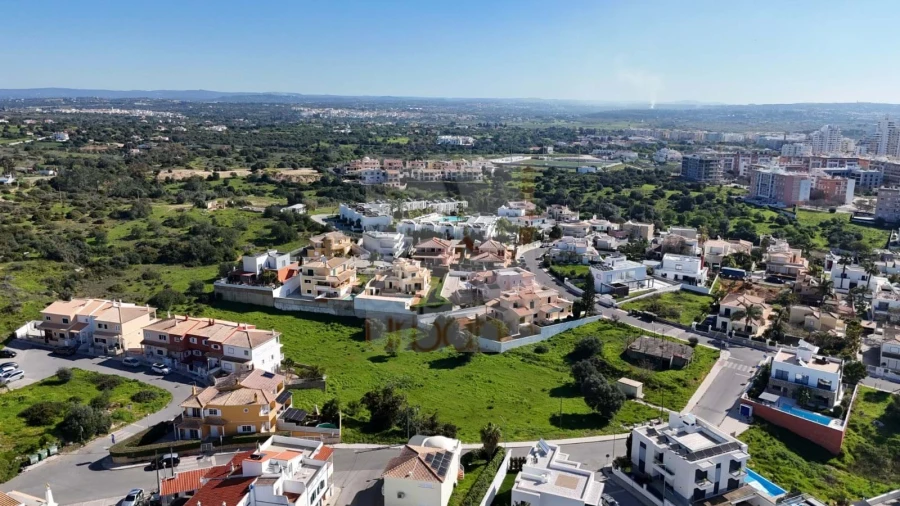 Terreno para Venda em Armação de Pera Foto 8