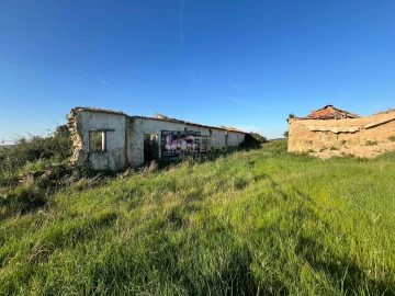 Quinta para Venda em São Teotónio