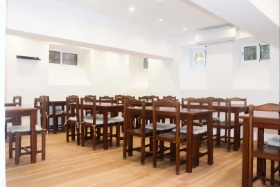 Negócio para Venda em Alvalade