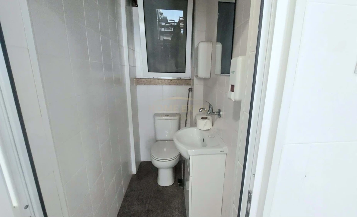 Negócio para Venda em Alvalade Foto 26