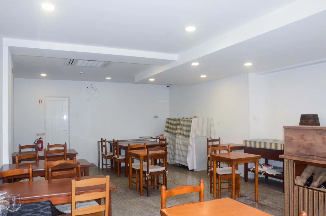 Negócio para Venda em Alvalade Foto 8