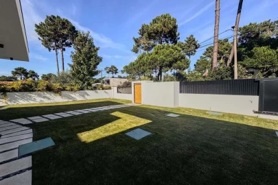 Apartamento T4 para Venda em Corroios